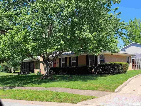 2 Rushton Dr, Mount Vernon, IL 62864 photo 2