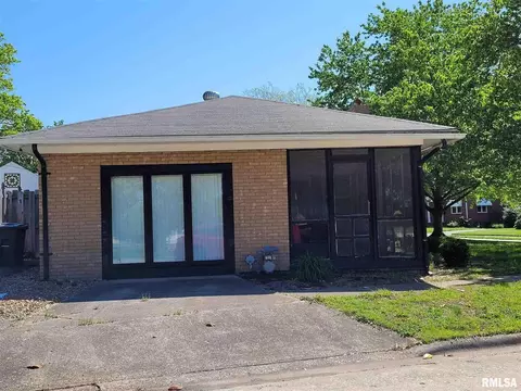 2 Rushton Dr, Mount Vernon, IL 62864 photo 3