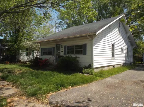 208 S 8th St, Herrin, IL 62948 photo 12