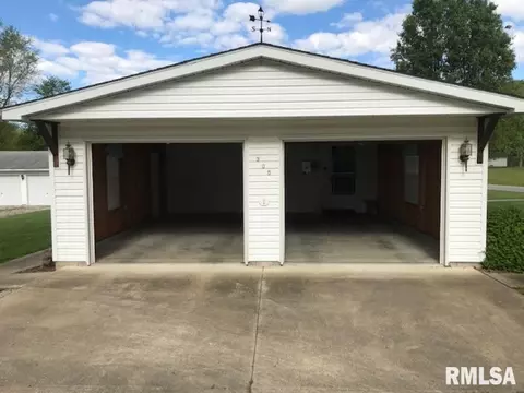 305 W Washington St, Dix, IL 62830 photo 11