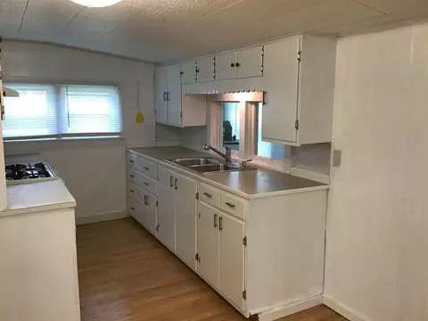 218 E South St, Dix, IL 62830 photo 30