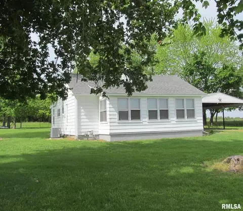218 E South St, Dix, IL 62830 photo 35