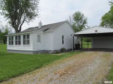 218 E South St, Dix, IL 62830 photo 22
