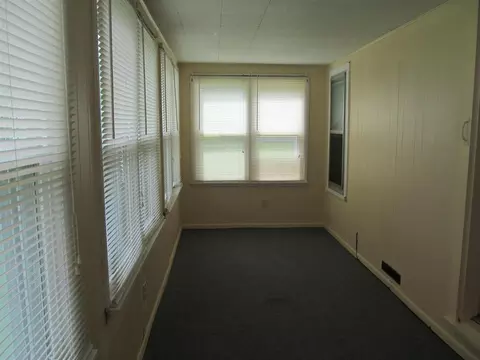 218 E South St, Dix, IL 62830 photo 28