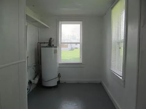 218 E South St, Dix, IL 62830 photo 14