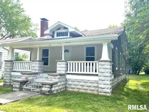 403 S Sycamore St, Centralia, IL 62801 photo 1