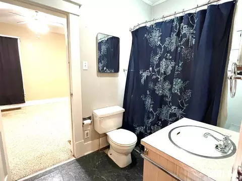 403 S Sycamore St, Centralia, IL 62801 photo 11