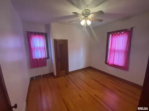 200 E Bennett, Salem, IL 62881 photo 23