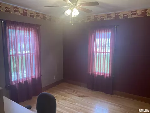 200 E Bennett, Salem, IL 62881 photo 17