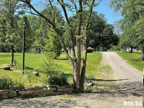360 Community Beach Rd, Centralia, IL 62801 photo 8