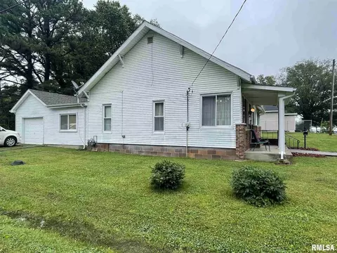 612 Basinger St, Eldorado, IL 62930 photo 14
