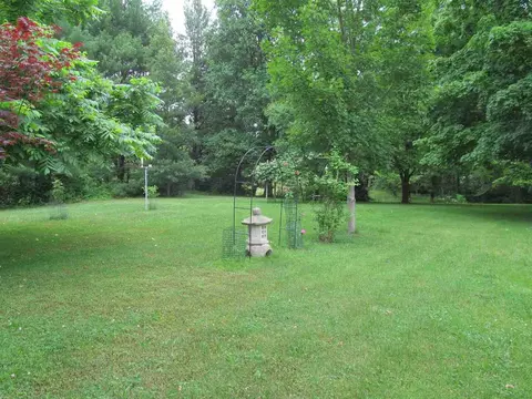604 E Bryan St, Salem, IL 62881 photo 42