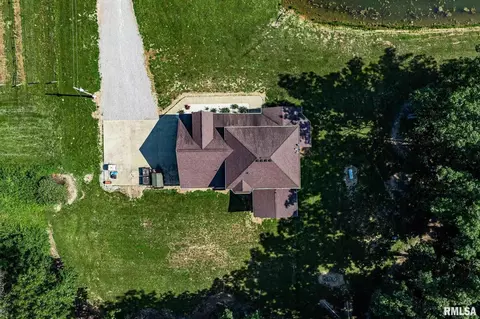 7557 E Grant Rd, Walnut Hill, IL 62893 photo 25