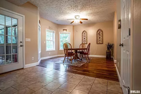 7557 E Grant Rd, Walnut Hill, IL 62893 photo 7