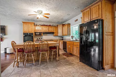 7557 E Grant Rd, Walnut Hill, IL 62893 photo 31