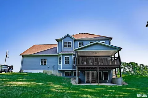 7557 E Grant Rd, Walnut Hill, IL 62893 photo 4