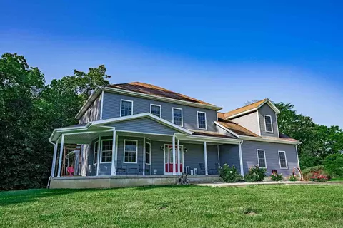 7557 E Grant Rd, Walnut Hill, IL 62893 photo 28