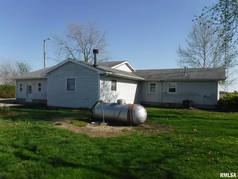 847 Cemetery Rd, Sandoval, IL 62882 photo 6