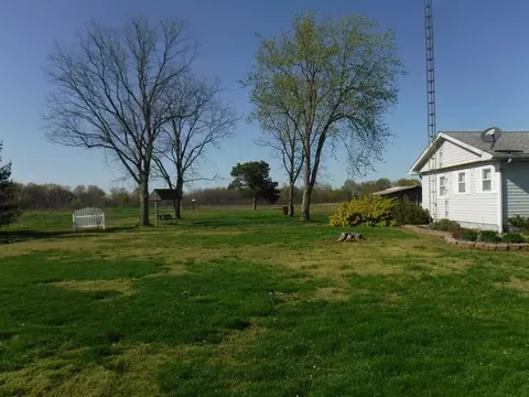 847 Cemetery Rd, Sandoval, IL 62882 photo 7