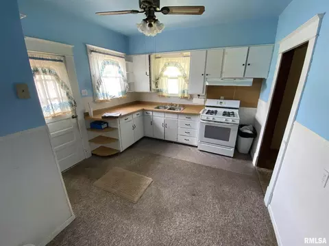 308 Flora Ave, Flora, IL 62839 photo 15