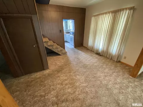 308 Flora Ave, Flora, IL 62839 photo 12