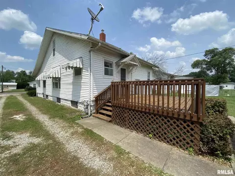 308 Flora Ave, Flora, IL 62839 photo 7