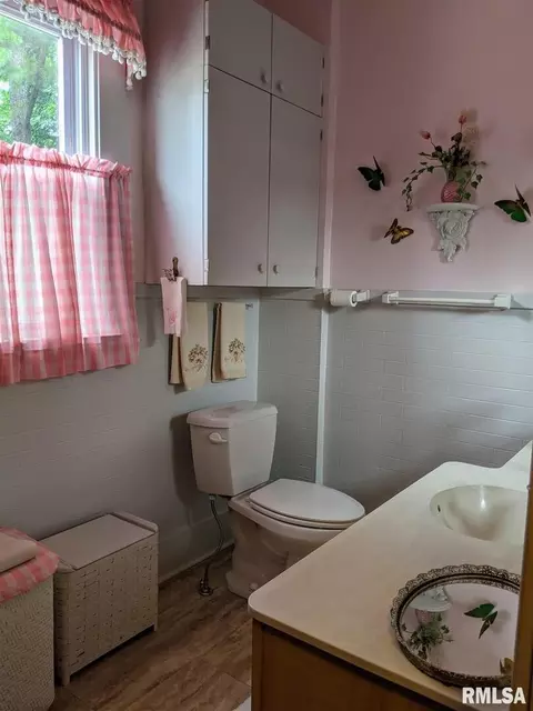 623 S Hickory St, Centralia, IL 62801 photo 15