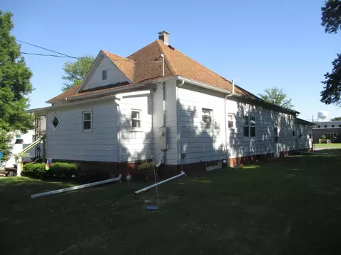 404 W Harrison St, Christopher, IL 62822 photo 23