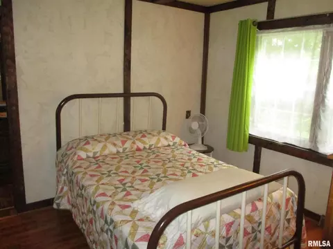 404 W Harrison St, Christopher, IL 62822 photo 11