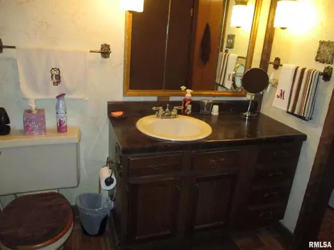 404 W Harrison St, Christopher, IL 62822 photo 13