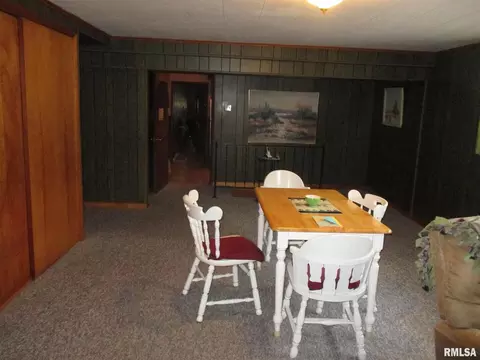 404 W Harrison St, Christopher, IL 62822 photo 10