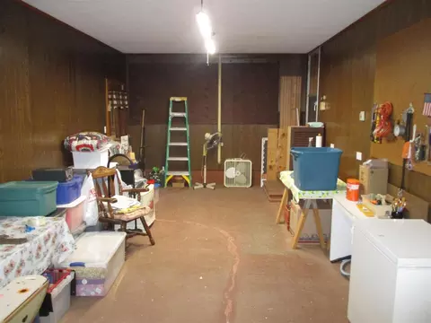 404 W Harrison St, Christopher, IL 62822 photo 21