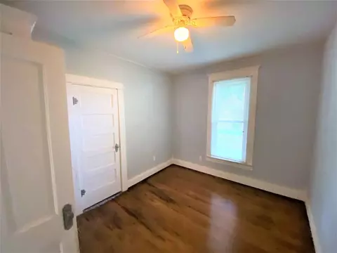 502 W 3rd St, Flora, IL 62839 photo 19
