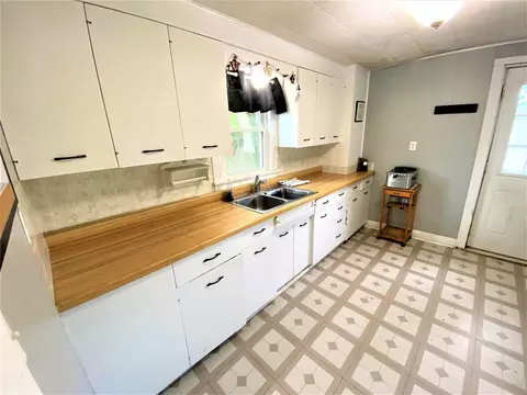 502 W 3rd St, Flora, IL 62839 photo 34