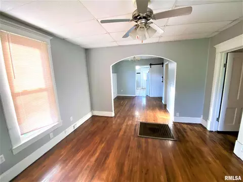 502 W 3rd St, Flora, IL 62839 photo 37