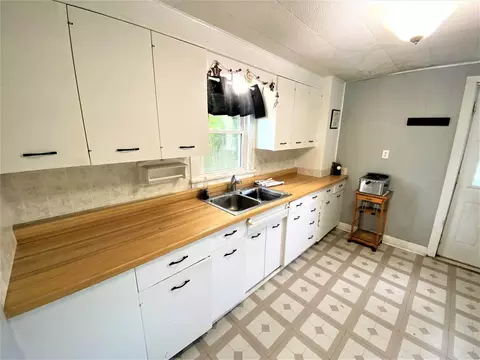 502 W 3rd St, Flora, IL 62839 photo 32
