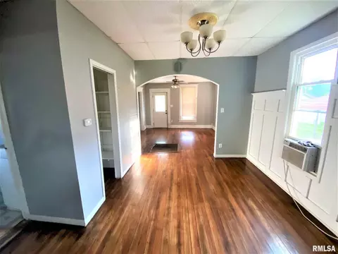 502 W 3rd St, Flora, IL 62839 photo 36