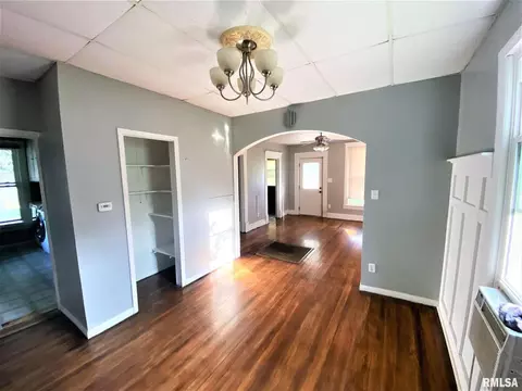 502 W 3rd St, Flora, IL 62839 photo 15