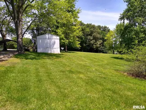 470 Crescent Loop, Vienna, IL 62995 photo 5