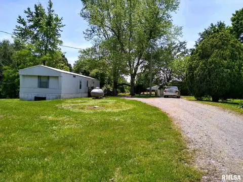 470 Crescent Loop, Vienna, IL 62995 photo 1