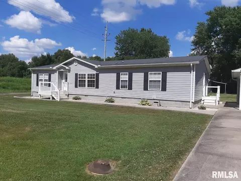820 N 27th St, Herrin, IL 62948 photo 2