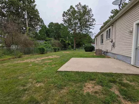 416 Sherry Rd, Marion, IL 62959 photo 4