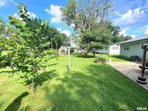 636 W 7th St, Flora, IL 62839 photo 48