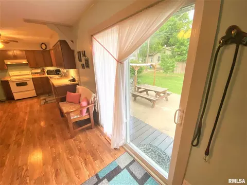 636 W 7th St, Flora, IL 62839 photo 16