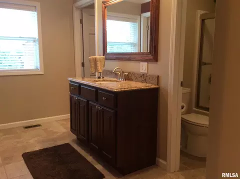 1508 N Main St, Dix, IL 62830 photo 47