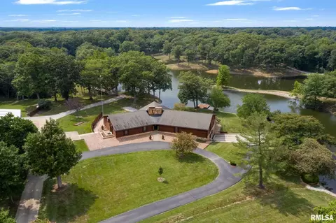 1139 Byars Rd, Centralia, IL 62801 photo 3