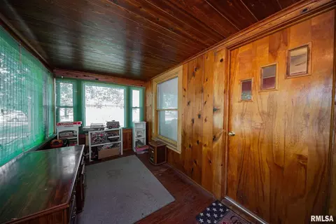 110 W Patton St, Valier, IL 62891 photo 6