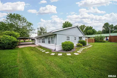 3216 Cherry St, Mount Vernon, IL 62864 photo 3