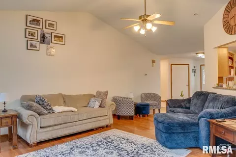 17834 Shadow Lake Rd, Mount Vernon, IL 62864 photo 11