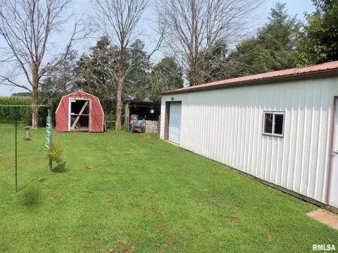 16341 Bean Rd, Whittington, IL 62897 photo 10